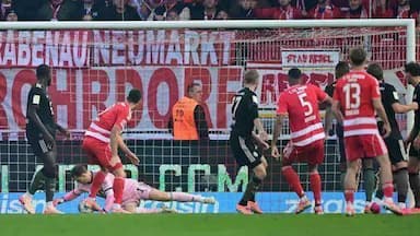 路迪炸裂进球 凯恩补时绝平，拜仁16连胜愉快终结_比赛_孔帕尼_欧冠